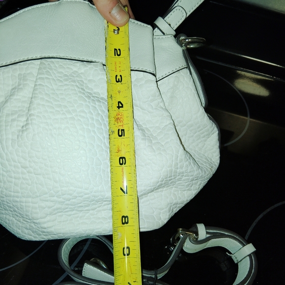 Guess purse - Picture 5 of 12